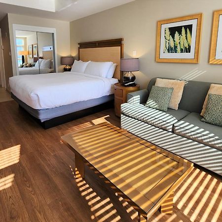 Watermark Beach Resort Osoyoos Esterno foto