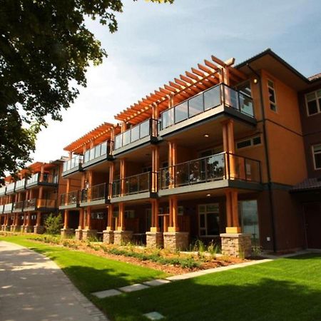 Watermark Beach Resort Osoyoos Esterno foto
