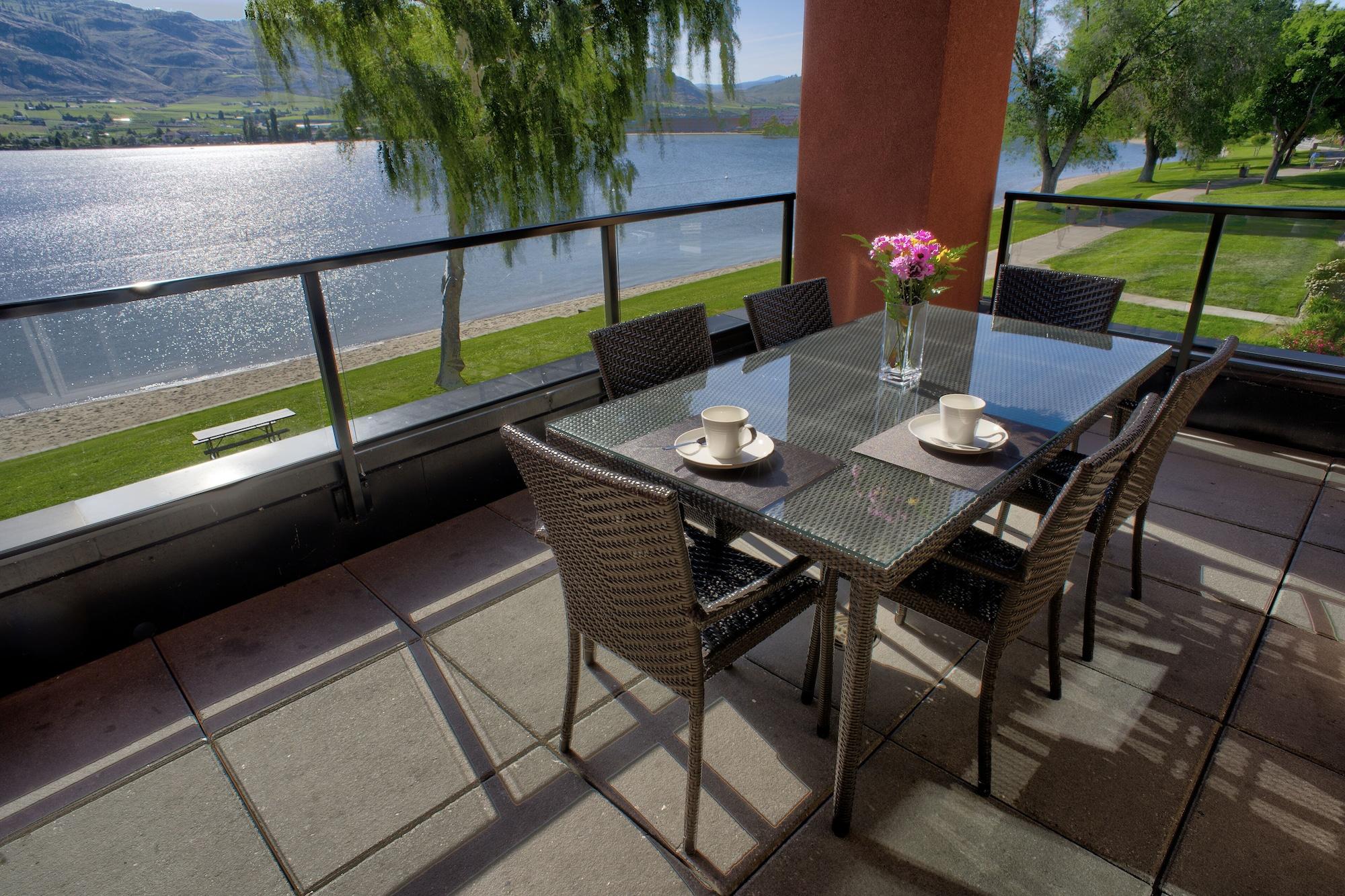 Watermark Beach Resort Osoyoos Esterno foto