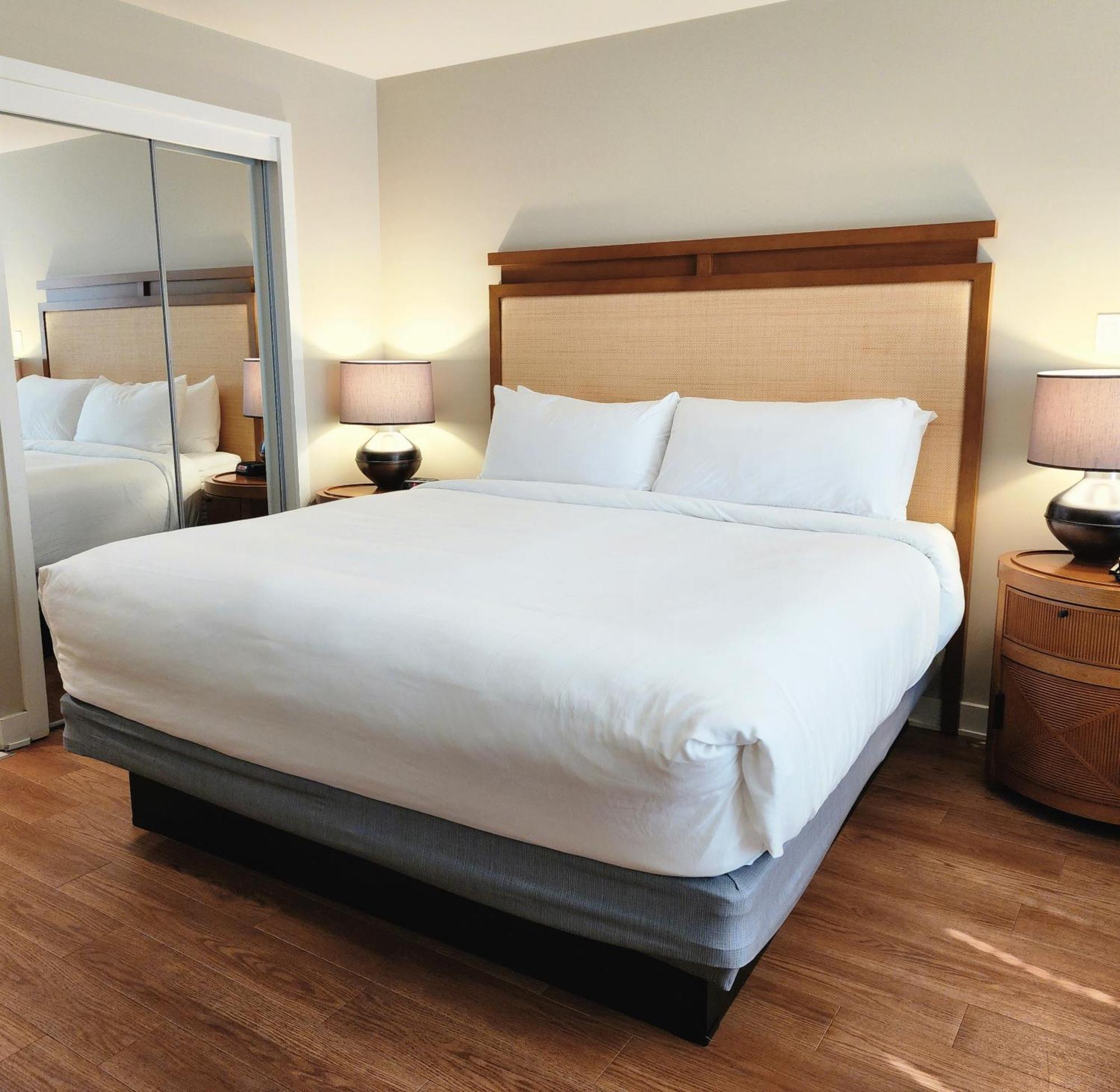 Watermark Beach Resort Osoyoos Esterno foto