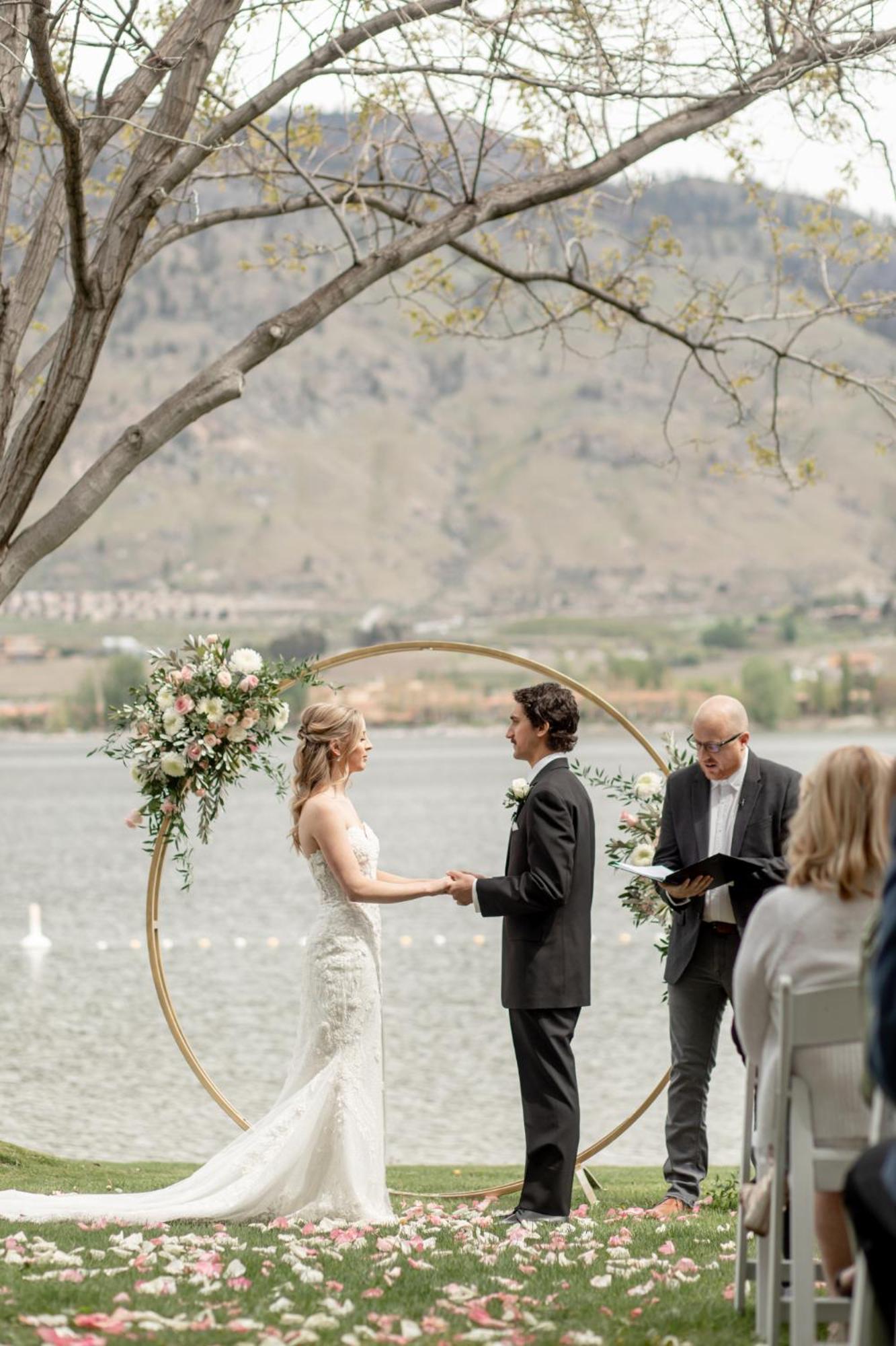 Watermark Beach Resort Osoyoos Esterno foto