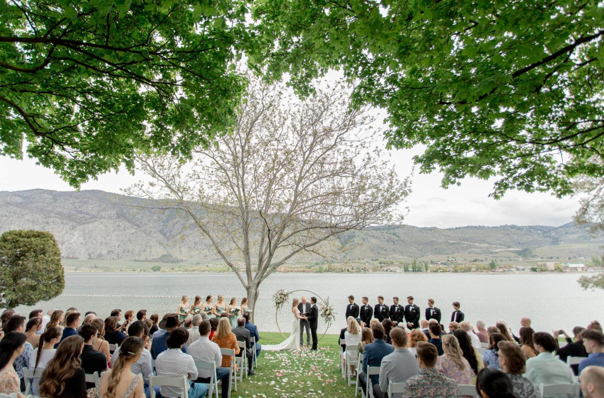 Watermark Beach Resort Osoyoos Esterno foto