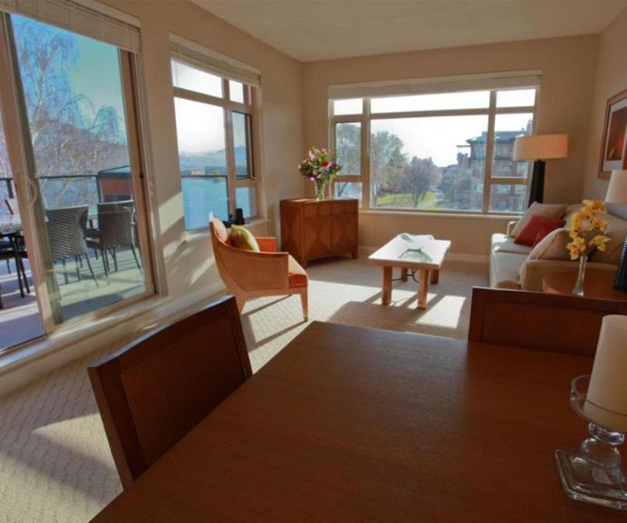 Watermark Beach Resort Osoyoos Esterno foto